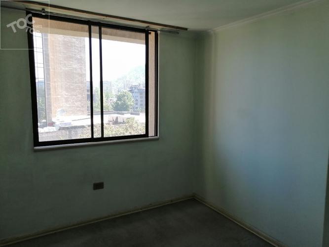 Excelente Departamento en Edificio Don Bernardo, Plaza Italia
