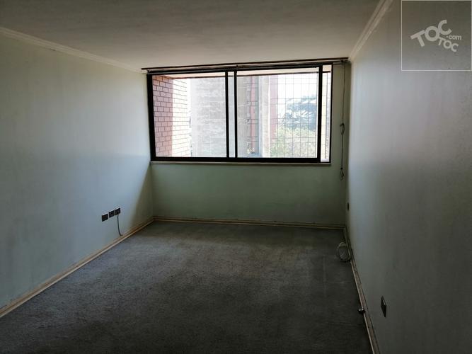 Excelente Departamento en Edificio Don Bernardo, Plaza Italia