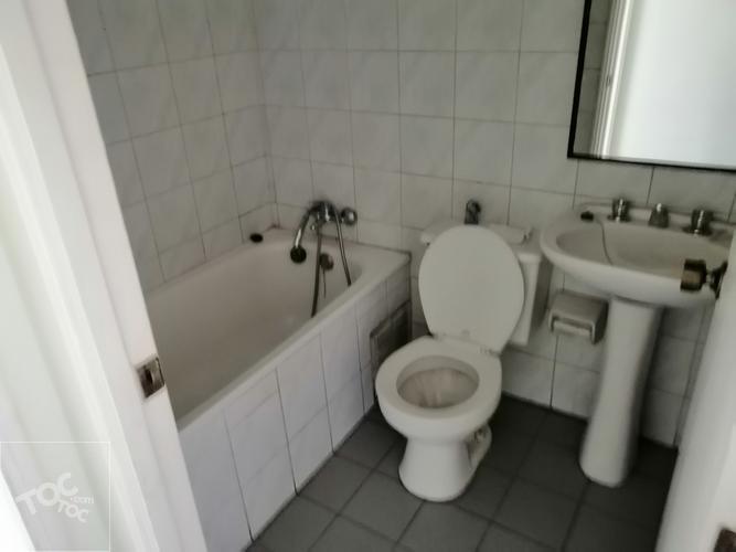 Excelente Departamento en Edificio Don Bernardo, Plaza Italia