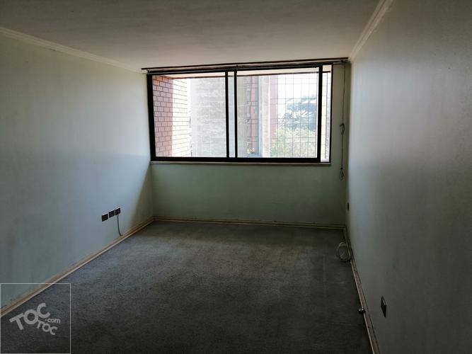 Excelente Departamento en Edificio Don Bernardo, Plaza Italia