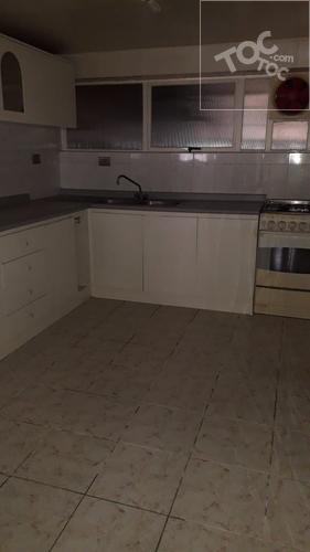 Amplia casona en plan de Viña