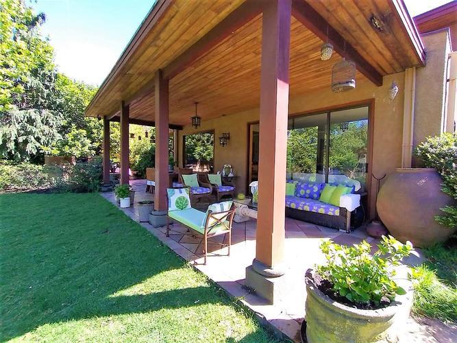 ESPECTACULAR Y GRAN RESIDENCIA CAMINO A SANTA JUANA KM 3