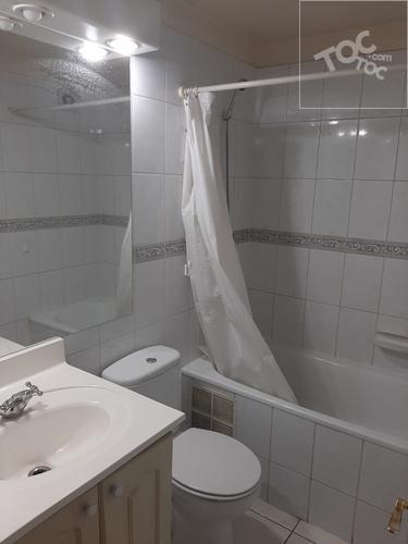 Amplio departamento de 2 habitaciones 2 baños con est y bod, San Isidro 40