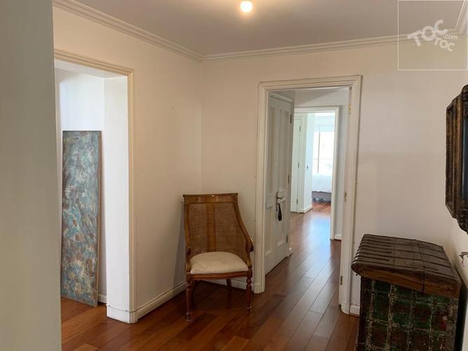 Se arrienda dpto en Barrio El Golf, Alsacia 66, Las Condes