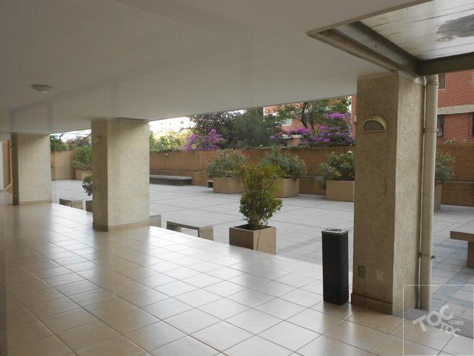 EDIFICIO CATALUÑA A PASOS METRO SANTA ANA