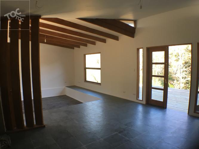 Se Vende Nueva y Moderna Casa en Pucón