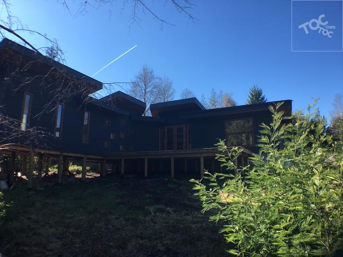 Se Vende Nueva y Moderna Casa en Pucón