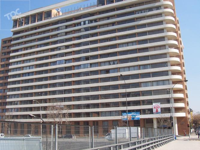 EDIFICIO CATALUÑA A PASOS METRO SANTA ANA