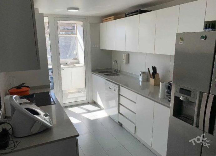 Francisco Bilbao / Sebastian El Cano / Manquehue Sur - 3D-3B MAS SERVICIOS/ 180 m2