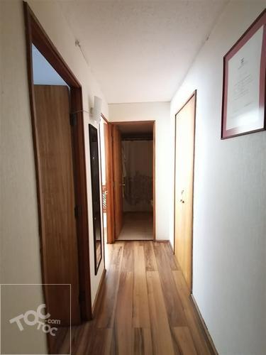Departamento impecable ,baños y cocina remodelados ,estacionamiento sin bodega