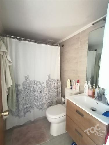 Departamento impecable ,baños y cocina remodelados ,estacionamiento sin bodega