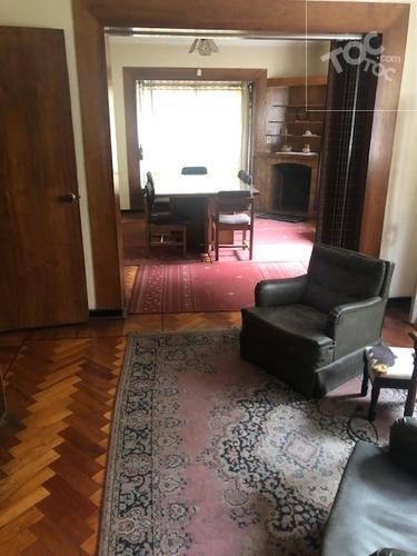 VENDO CASA EN ÑUÑOA, USO COMERCIAL Y HABITACIONAL