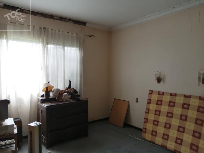 VENDO CASA EN ÑUÑOA, USO COMERCIAL Y HABITACIONAL