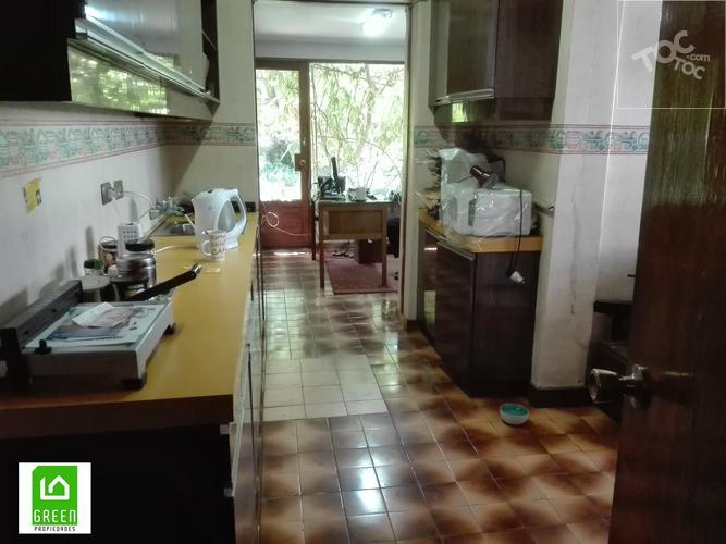 VENDO CASA EN ÑUÑOA, USO COMERCIAL Y HABITACIONAL