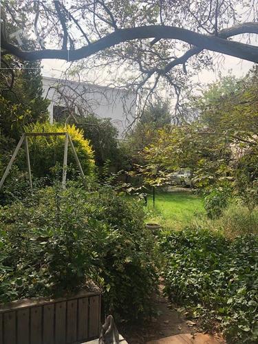 VENDO CASA EN ÑUÑOA, USO COMERCIAL Y HABITACIONAL