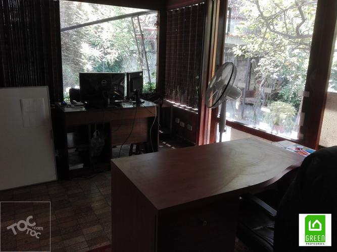 VENDO CASA EN ÑUÑOA, USO COMERCIAL Y HABITACIONAL