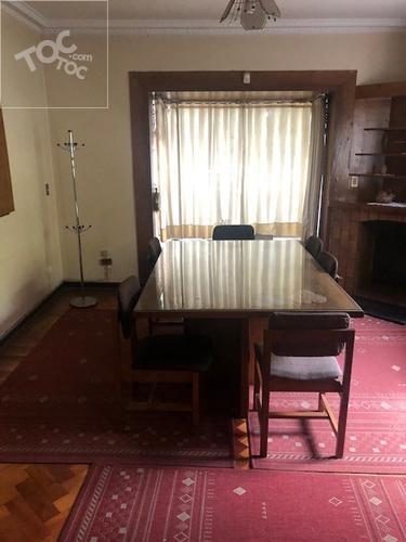 VENDO CASA EN ÑUÑOA, USO COMERCIAL Y HABITACIONAL