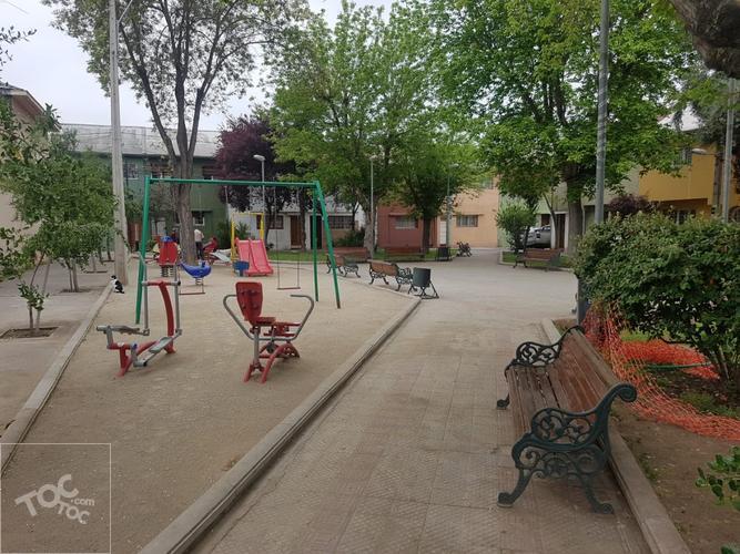 Venta de Casa pareada gran ubicación en Pje. Cerrado, Santiago
