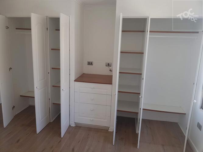 Arriendo Depto. 1D1B mas bodega recién remodelado. Metro MMontt
