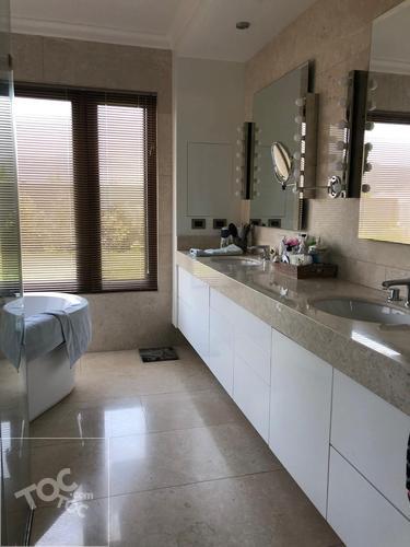 Hermosa Casa Estilo Provenzal