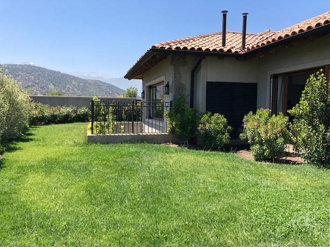 Hermosa Casa Estilo Provenzal