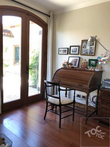 Hermosa Casa Estilo Provenzal