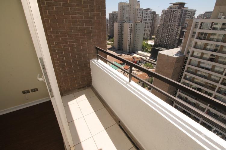Arriendo Departamento Argomedo, esquina Lira