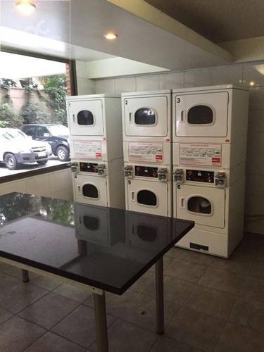 ELEGANTE DEPARTAMENTO 1 DORMITORIO 1 BAÑO TERRAZA, CON ESTACIONAMIENTO Y BODEGA, A PASOS DE METRO LOS LEONES