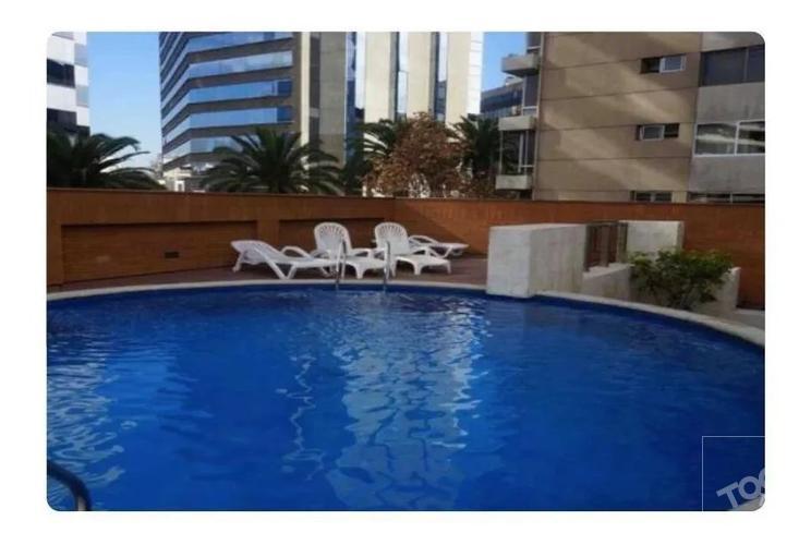 ELEGANTE DEPARTAMENTO 1 DORMITORIO 1 BAÑO TERRAZA, CON ESTACIONAMIENTO Y BODEGA, A PASOS DE METRO LOS LEONES