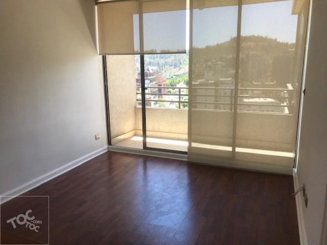 ELEGANTE DEPARTAMENTO 1 DORMITORIO 1 BAÑO TERRAZA, CON ESTACIONAMIENTO Y BODEGA, A PASOS DE METRO LOS LEONES