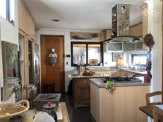 Hermosa casa mediterránea en parcela, (cerca Club de Golf Brisas de Chicureo)