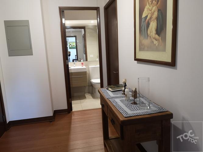 VENDEMOS DEPARTAMENTO EN PROVIDENCIA, HABITADO SÓLO UN AÑO, UBICADO EN ROBERTO DEL RIO CON POCURO Y ES NADA MENOS QUE UN MOLLER Y PEREZ COTAPOS!