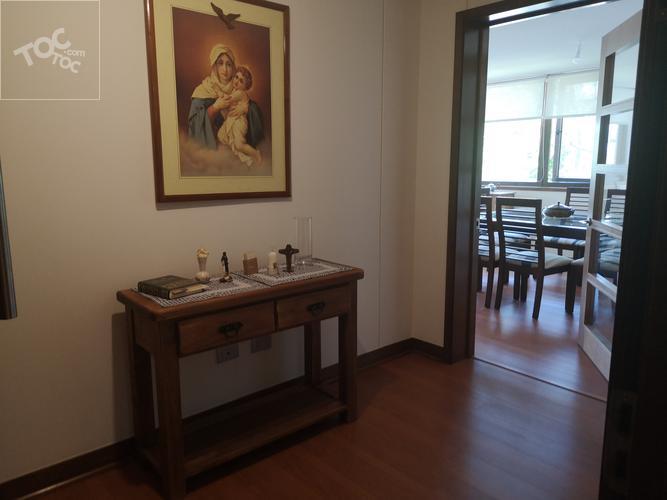 VENDEMOS DEPARTAMENTO EN PROVIDENCIA, HABITADO SÓLO UN AÑO, UBICADO EN ROBERTO DEL RIO CON POCURO Y ES NADA MENOS QUE UN MOLLER Y PEREZ COTAPOS!