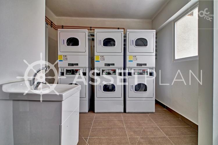 Alcalde Pedro Alarcon 805, Condominio Spirit