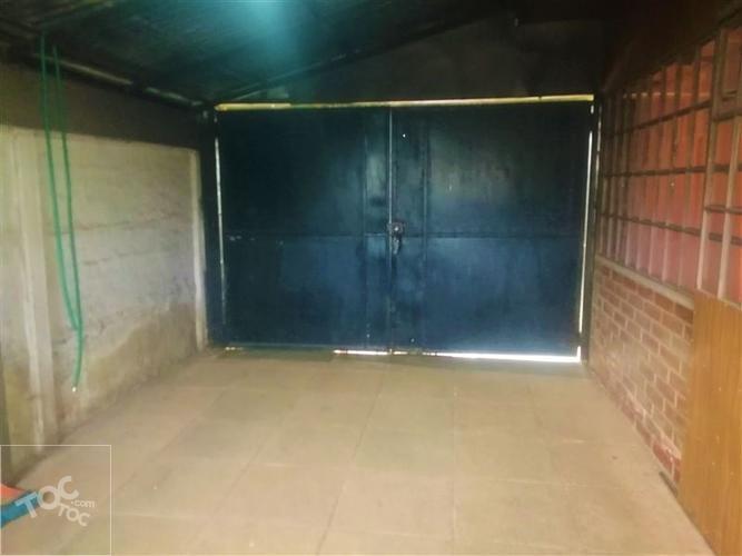 Casa con amplio terreno