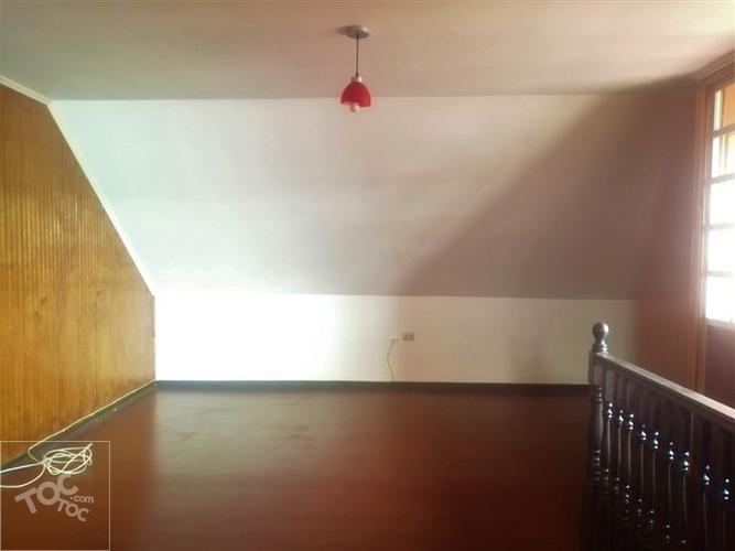 Casa con amplio terreno