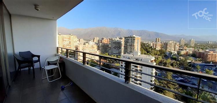 Departamento Tobalaba / Cristóbal Colón / Metro
