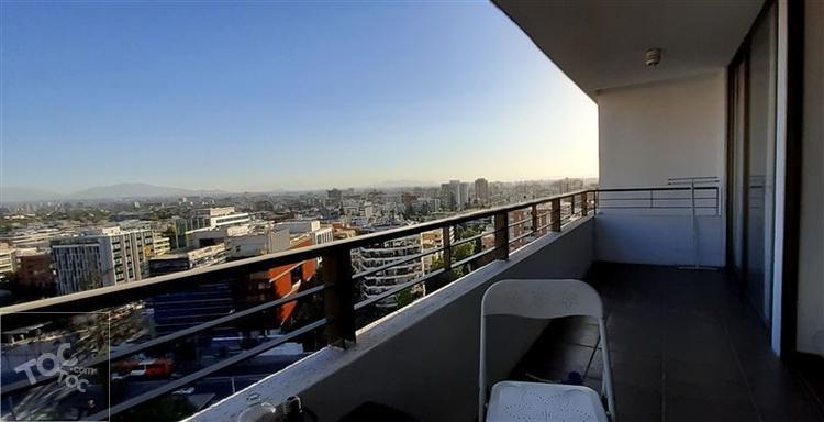 Departamento Tobalaba / Cristóbal Colón / Metro