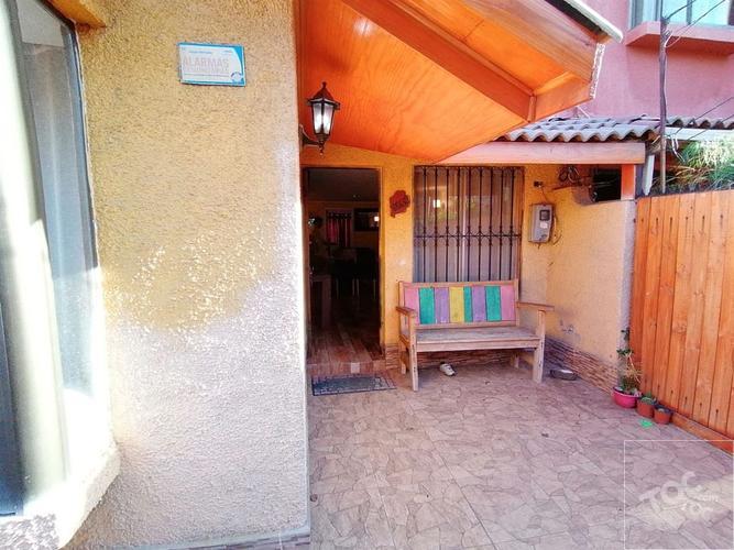 Condominio valle dorado. Paradero 7 de pajaritos