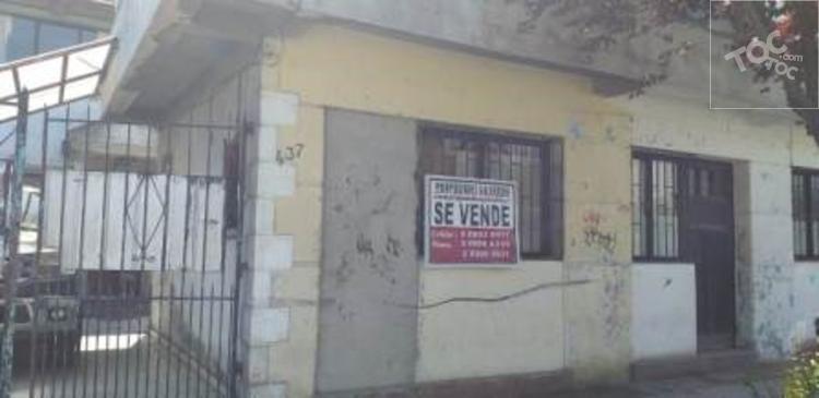 Amplia casa de 3 Pisos con 7D 3B en Calle Piramide Comuna de San Joaquin
