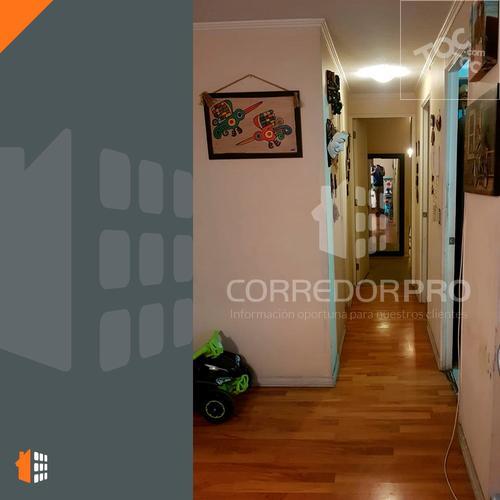 Departamento Con 2d + 2b, Terraza, Estacionamiento Y Bodega. Cercano A Metro Moneda Y Toesca.