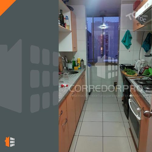 Departamento Con 2d + 2b, Terraza, Estacionamiento Y Bodega. Cercano A Metro Moneda Y Toesca.