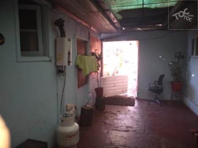 Amplia casa con 7D 3B, Benozzo Gozzolli, 500m2, Comuna de San Joaquin