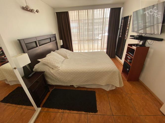Amplio departamento en Tomas Moro, Las Condes