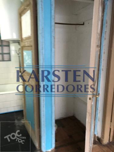 ARRIENDO DEPARTAMENTO DE 1D 1B EN UN PISO 6 A DOS CUADRAS DEL METRO ESTACIÓN SANTA LUCIA EN SANTIAGO CENTRO