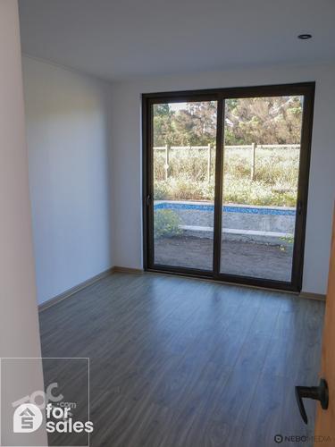 SE VENDE HERMOSA CASA CON VISTA AL MAR