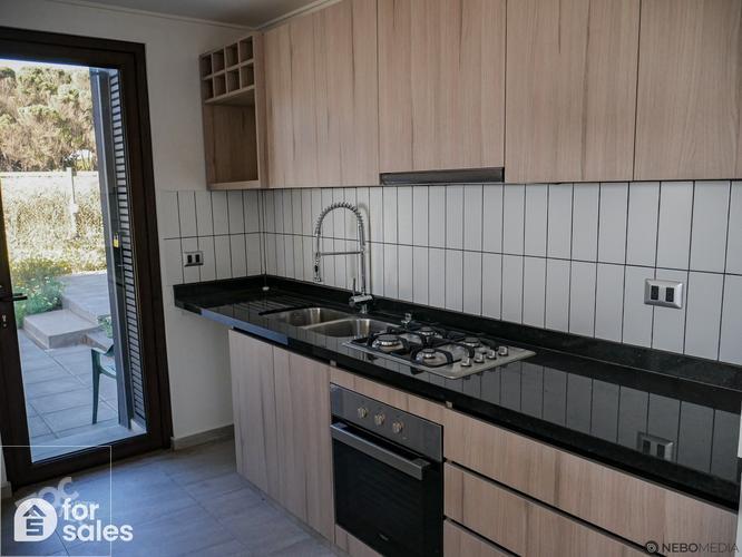 SE VENDE HERMOSA CASA CON VISTA AL MAR