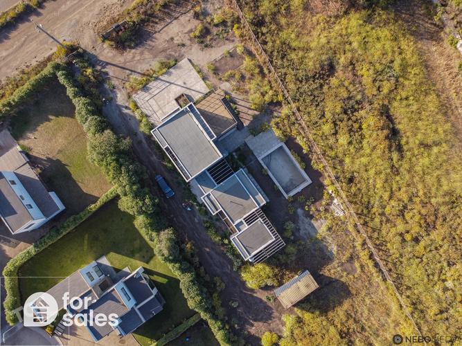 SE VENDE HERMOSA CASA CON VISTA AL MAR