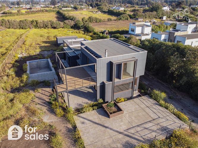 SE VENDE HERMOSA CASA CON VISTA AL MAR
