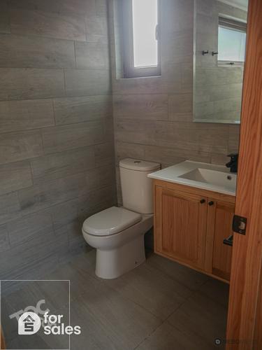 SE VENDE HERMOSA CASA CON VISTA AL MAR